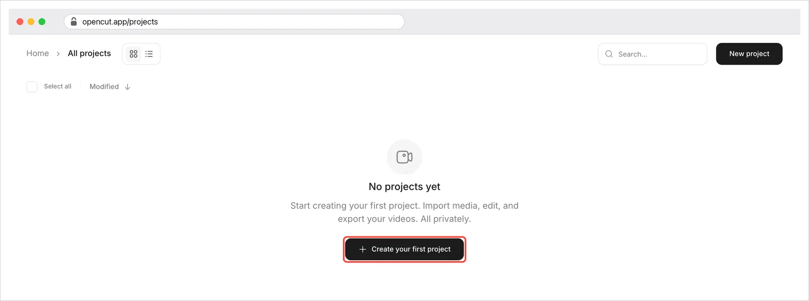 Página de projetos do OpenCut, sem nenhum projeto, com o botão Create your first project marcado